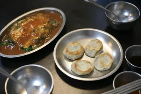 香郁素食福州包與素蚵仔煎
